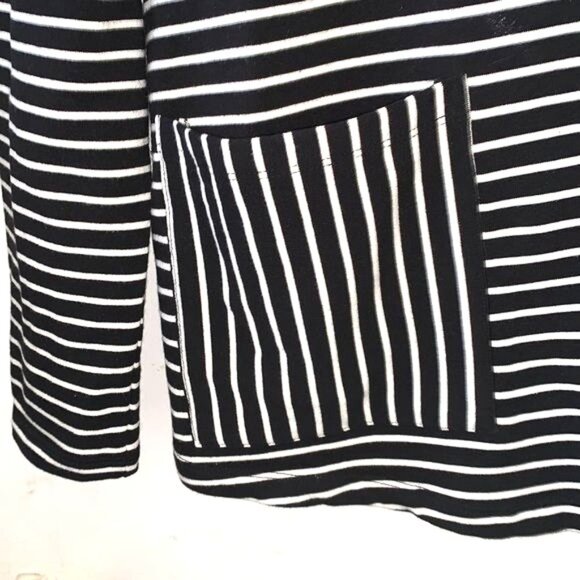 Isaac Mizrahi Live! Black & White Striped Cardigan With Pockets Made In Vietnam - Picture 5 of 8